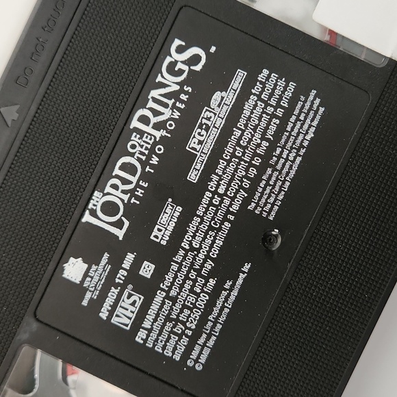 THE LORD OF THE RINGS: THE TWO TOWERS VHS - Picture 7 of 10